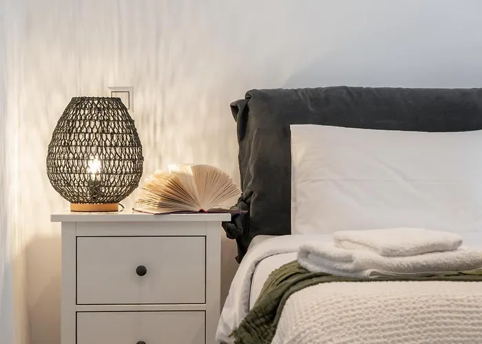 - 2br House With Amazing View - Caper * Naousa